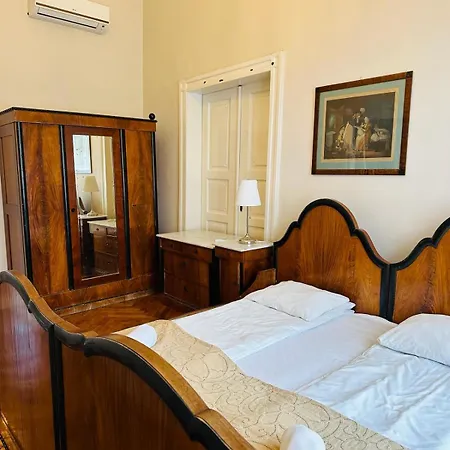 Main Market Square Apartments-2
